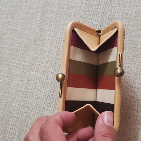 Coach New Pebble Hobo Tan Color Handbag + Wallet 🥳 - Picture 14 of 17